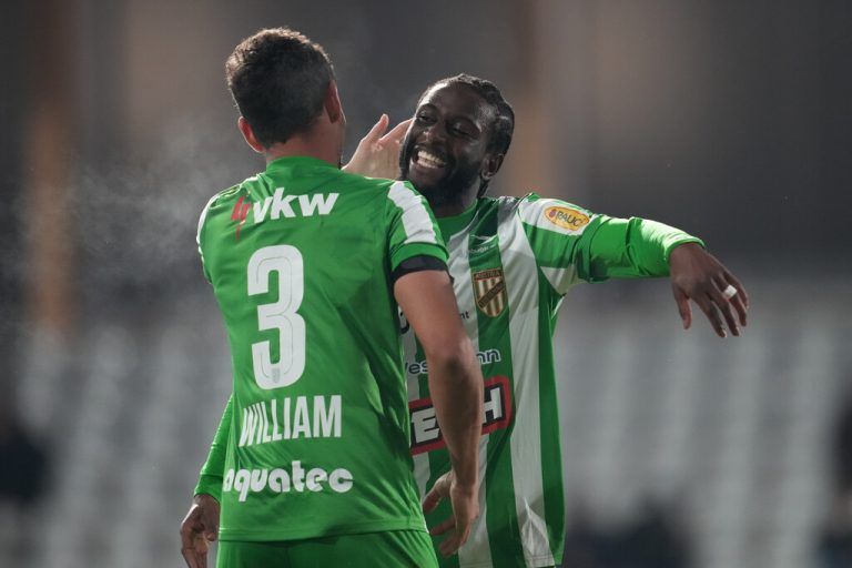 Trafen beide: William und Lahne. ⇒gepa