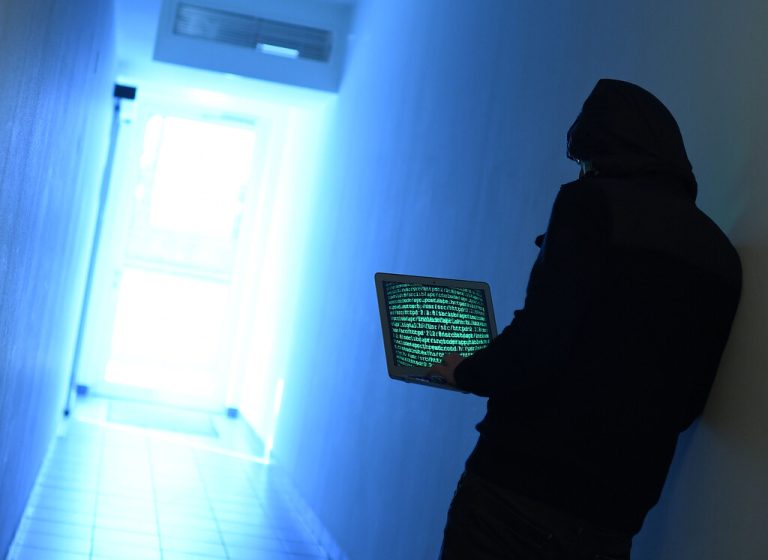 3015 Delikte wurden im Vorjahr in Zusammenhang mit Internetkriminalität in Vorarlberg registriert.⇒apa/fohringer