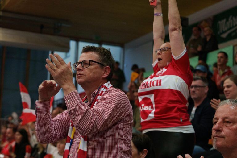 Die Begeisterung auf den Rängen war an diesem Samstagabend besonders intensiv zu spüren.⇒Stiplovsek (8)