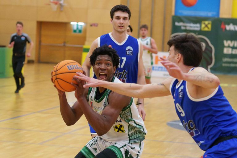 Die Dornbirn Lions haben ihre Play-off-Teilnahme in der eigenen Hand. ⇒Dietmar Stiplovsek