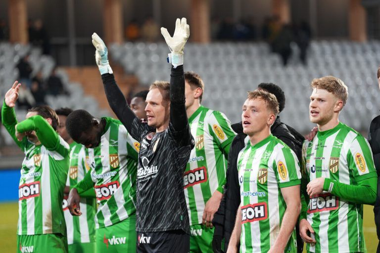 Domenik Schierl steht vor seinem 200. Einsatz für die Austria. Der Torhüter ist einer, der vorangeht. ⇒GEPA