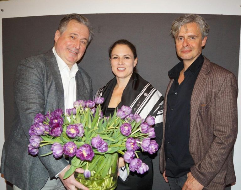 Ein hervorragendes Sängertrio Mischa Schelomianski, Katerina Hebelková und Christian Manuel Oliveira.
              Yasmin Ritter(7)