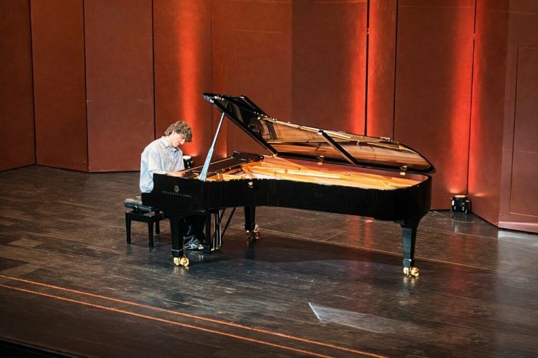 Aufsteigender Stern mit Wucht und Wahrhaftigkeit