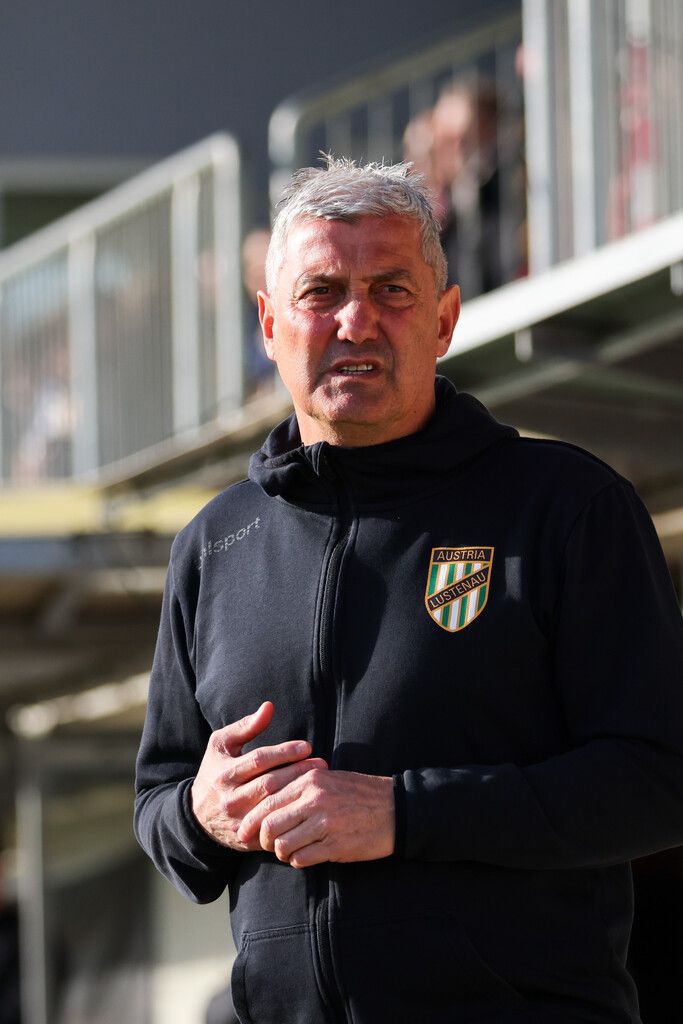 Mader-Elf klettert auf Rang drei