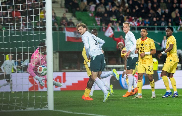 Rot-weiß-rote Torgala mit  Paul Wanner