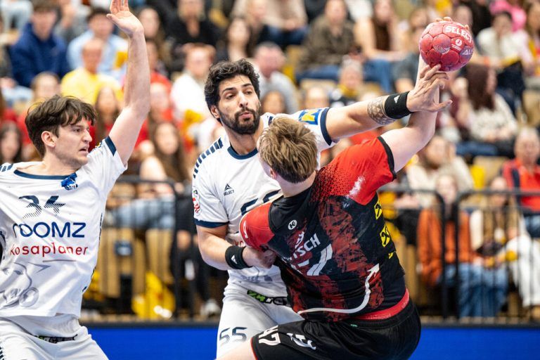 In der siebten Runde der HLA-Meisterliga musste sich Hard Vöslau mit 35:24 geschlagen geben.⇒GEPA (2)