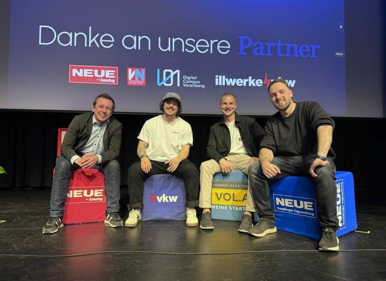 Joachim Mangard, Marco Esposito, Marco Moosbrugger und Lukas Wagner bei der gut besuchten Veranstaltung.
              LUtz (7)