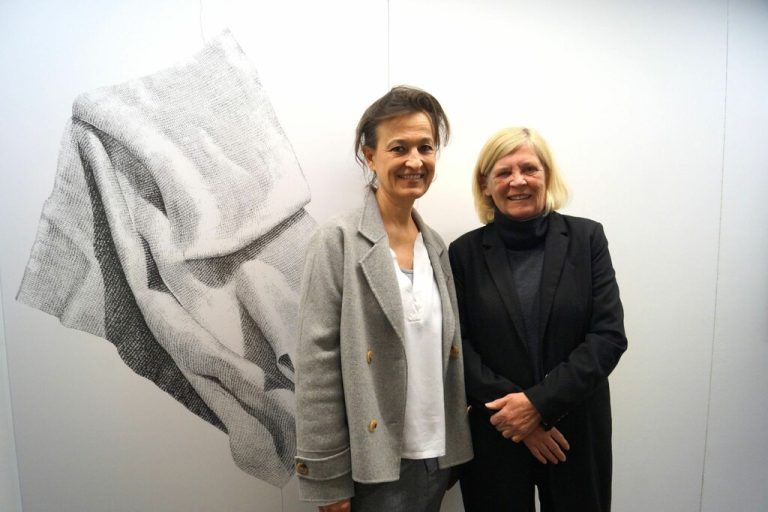 Künstlerin Monika Supé und Galeristin Andrea Mießgang Romagna.Ritter (7)