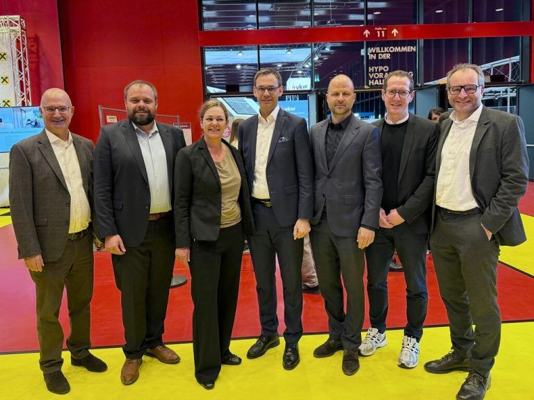 Nilly Nail, Markus Fäßler, Judith Knabl, Markus Wallner, Marco Tittler, Martin Dechant und Alexander Juen. Lutz (7)