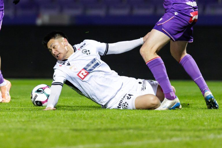 Wie bei seinen Teamkollegen in der SW-Offensivreihe ist bei Atsushi Zaizen noch viel Luft nach oben.⇒GEPA
