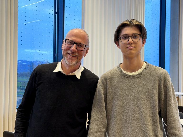 Auch Richard (l.) und Leo Bickel zeigten großes Interesse.