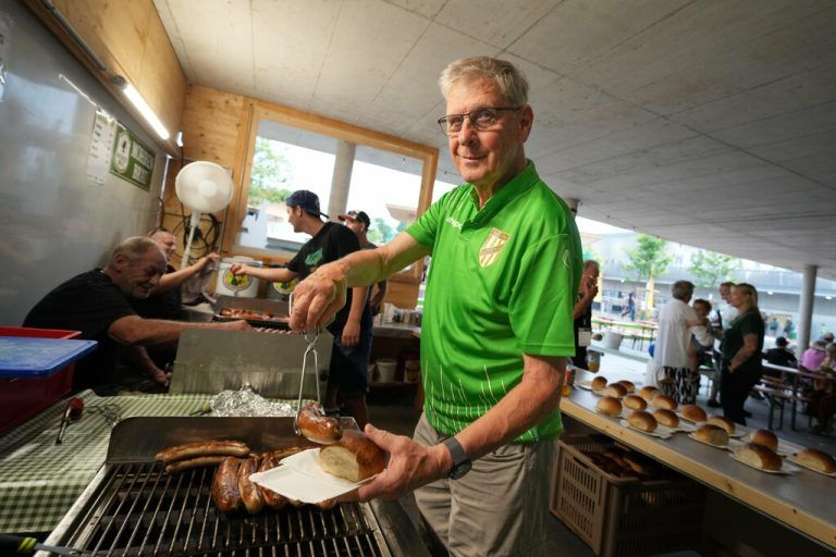 Bei der Austria ist heute schon vor dem Spiel viel los. ⇒Stiplvosek