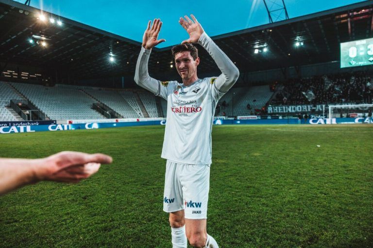 Benedikt Zech spielt eine weitere Saison für den SCR Altach. ⇒Verein