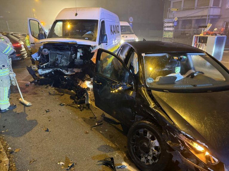 Der folgenschwere Unfall ereignete sich im November 2025 in Lustenau. Der Fahrer hatte 1,9 Promille Alkohol im Blut. ⇒Vol.AT