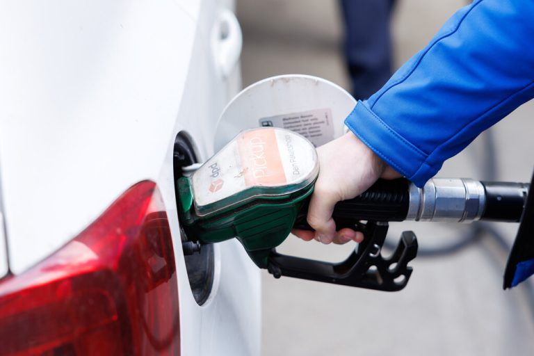 Die steigenden Spritpreise setzen Wirtschaft und Transportbranche unter Druck.⇒APA