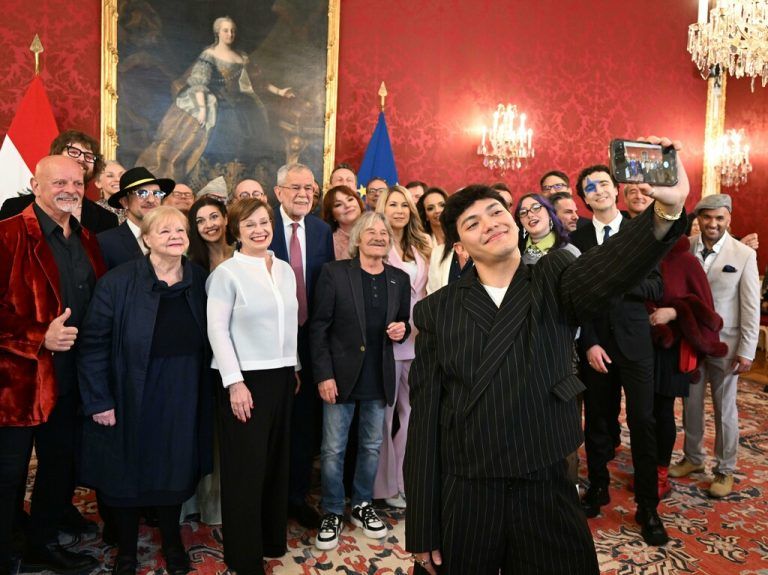 ESC-Allstars bei Empfang in der Hofburg