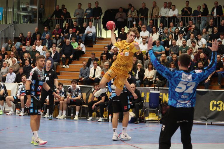 Um Titel und Klassenerhalt