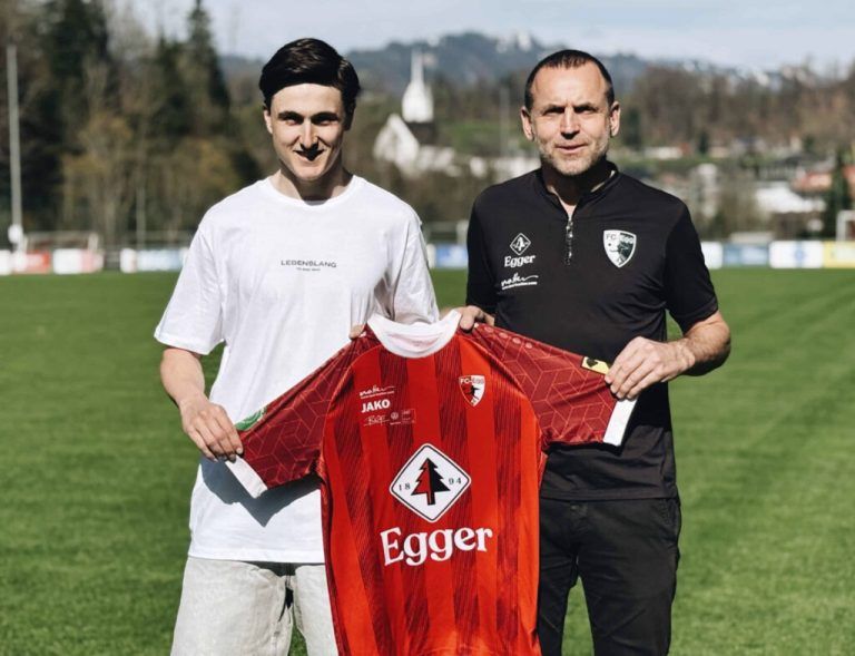 Jan Stefanon (l.) und Egg-Sportchef Lukas Lang.⇒Verein