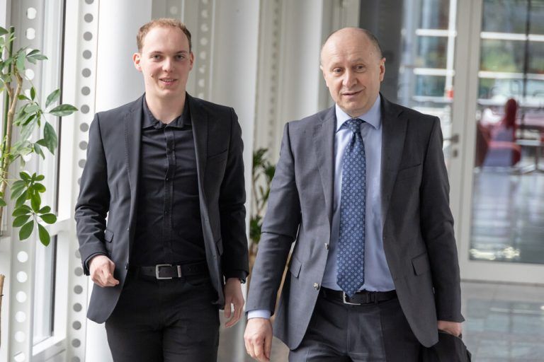 Khymenets war für das Interview mit der NEUE am Sonntag zu Besuch im Medienhaus in Schwarzach.