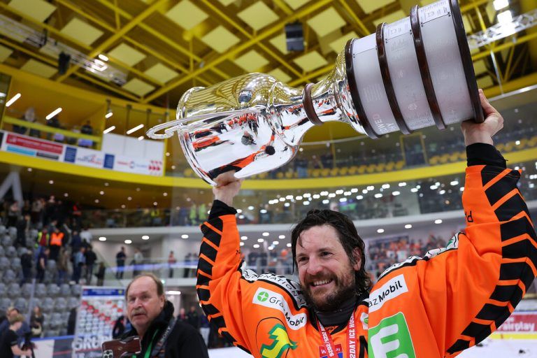 Manuel Ganahl kann feiern. GEPA