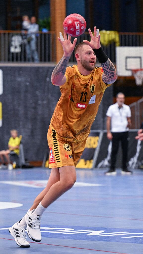 Mindaugas Dumcius traf 10 Mal für Bregenz Handball. ⇒GEPA/Lerch