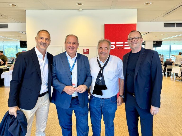 Adi Hütter, ÖFB-Präsident Josef Pröll, Peter Pfanner, Christoph Längle (v.l.).