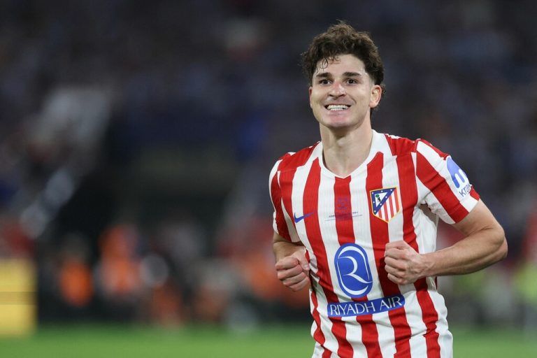 Atleticos Julian Alvarez ist bei vielen Top-Clubs begehrt.⇒APA