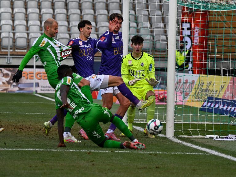 Das Hinrundenspiel in Lustenau endete torlos. Austria-Trainer Mader weiß: Gewinnt St. Pölten heute nicht, würde ein neuerliches 0:0 schon zum Aufstieg reichen. ⇒GEPA/Lerch (2)