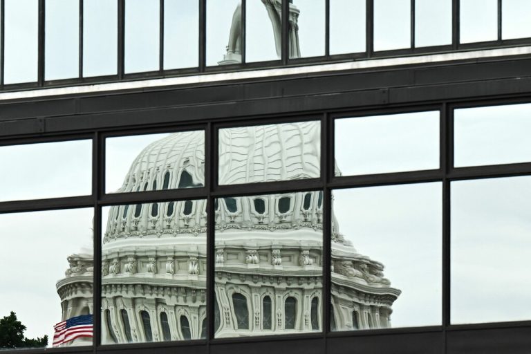 Der US-Kongress zeigt sich „gespalten“ wie selten zuvor, sogar die Republikaner sind sich uneins.⇒APA