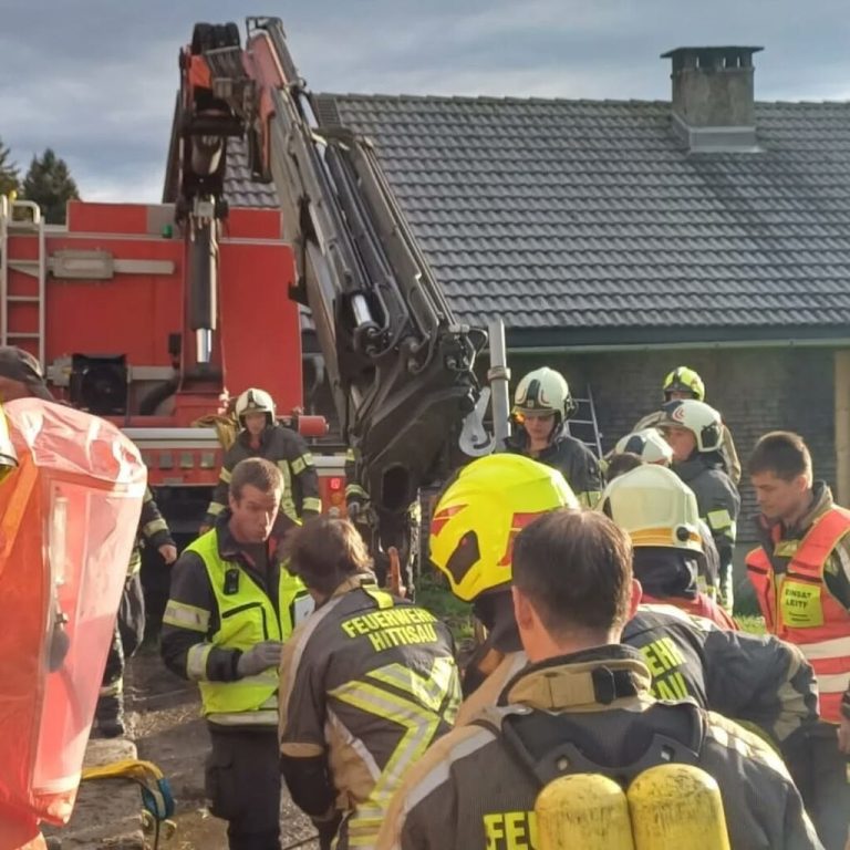 Die Feuerwehren Egg und Hittis­au waren im Einsatz.⇒Ortsfeuerwehr Egg