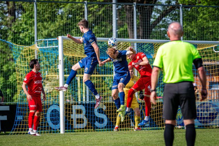 Die Geißböcke im Höhenflug: Der VfB Hohenems entschied das zweite Vorarlberg-Derby am Samstag gegen den FC Dornbirn mit 4:1 für sich.⇒Beate Rhomberg (2)