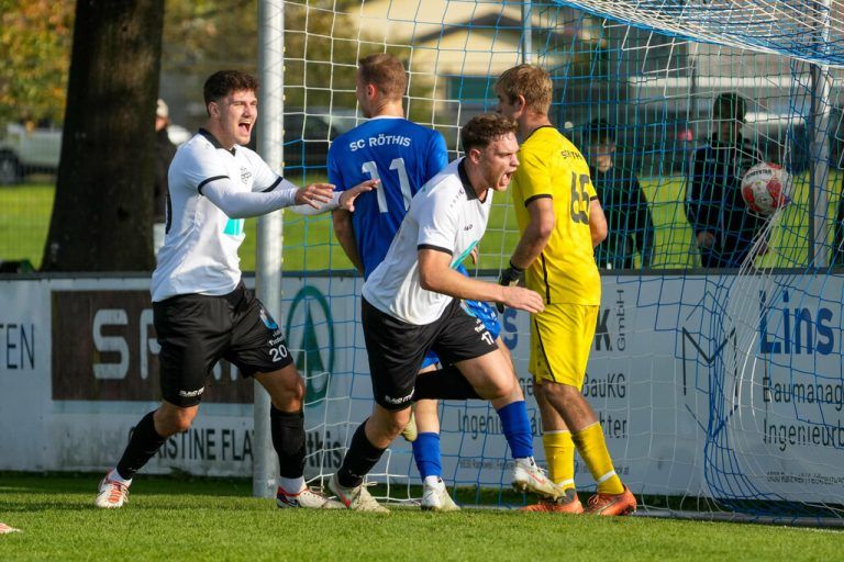 Die letzte Begegnung in der Eliteliga zwischen dem SC Röthis und dem FC Wolfurt am 12. Oktober 2025 ging knapp mit 2:1 an die Hofsteig-Elf. ⇒Stiplovsek