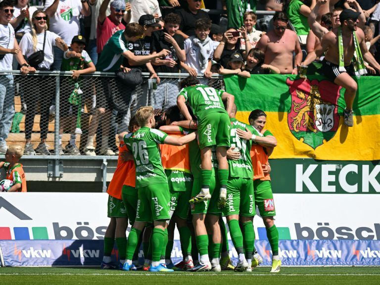 Die Lustenauer konnten am Sonntag einen wichtigen Derbyerfolg feiern – und stehen jetzt vor dem Aufstieg in die Bundesliga.⇒GEPA/Lerch (2)