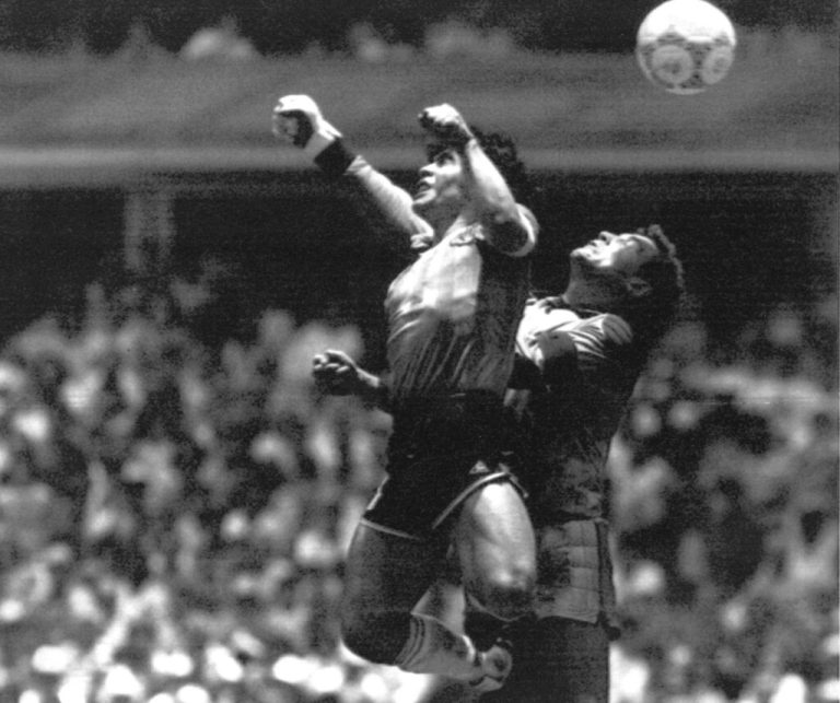 Als Maradona England die Brieftasche klaute