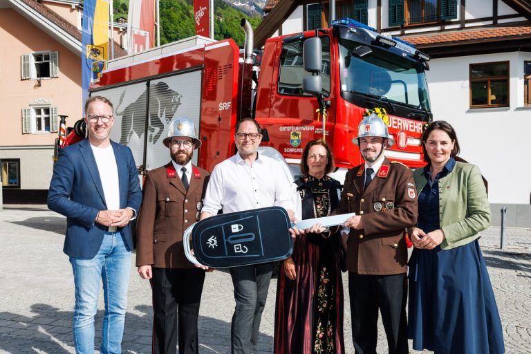 zudem 30-jähriges jubiläum der jugendfeuerwehr