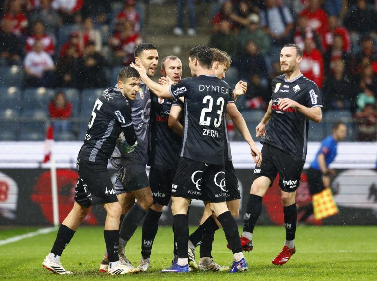 Altach zittert sich zum Klassenerhalt