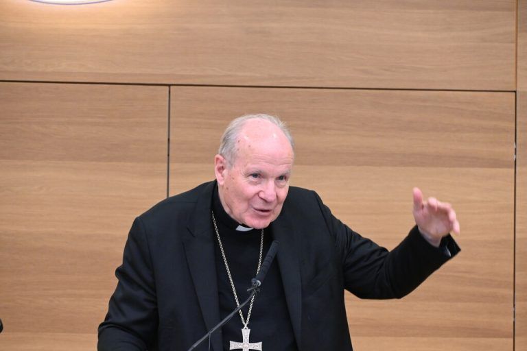 Kardinal Schönborn beim Palamentarischen Gebetsfrühstück.⇒kathpress