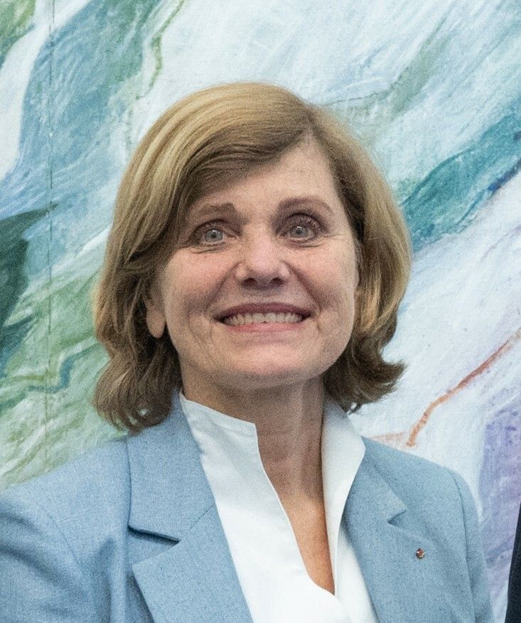 Kulturlandesrätin Barbara Schöbi-Fink. ⇒Serra
