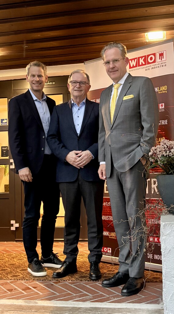 Markus Comploj, Karlheinz Kopf und Johannes Benigni (v.l.).⇒⇒Wkv/sparte industrie