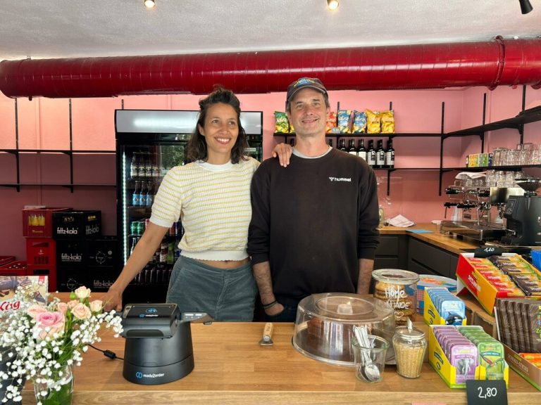 Rahel Schoen­thal und Roland Lang starten als Kioskbetreiber durch.⇒Privat (2)