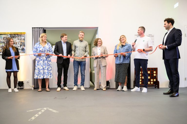 Rund hundert Gäste fwaren bei der Eröffnung mit dabei. Rhomberg
