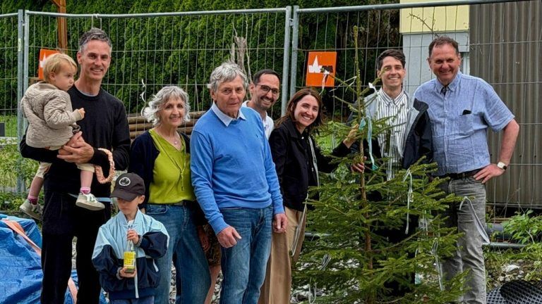 Die Bauherrenfamilie: Augustina, Rene und Pio Allgäuer-Gstöhl, Edith, Werner und Johannes Gstöhl, Eva Maria Allgäuer-Gstöhl, Bernhard und Helmut Gstöhl.
Lutz (5)