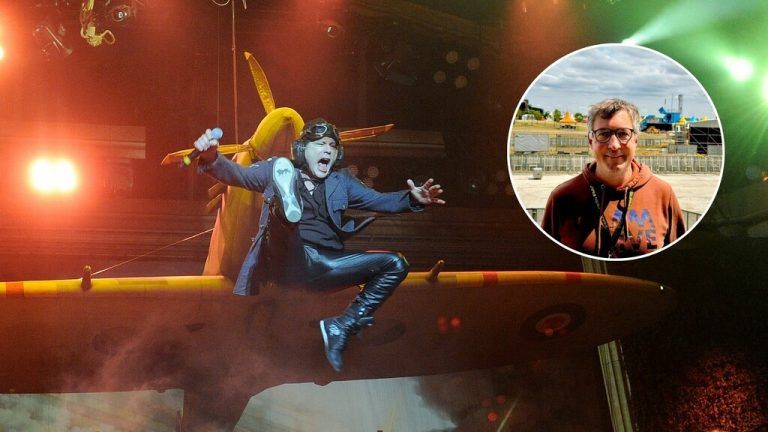 Sänger Bruce Dickinson und seine Band Iron Maiden spielen wieder auf dem Nova Rock. Mit Hannes Hagen treffen sie dort einen alten Bekannten.⇒APA/OCZERET/Canva/Privat