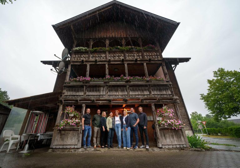 V.l.: Florian Brugger, Ulrich Feistenauer, Beatrix Spalt, Susanne Tagwercher, Herlinde Nachbaur-Zeiss, Anna Stangler, Thomas Muther und Florian Wilhelm.